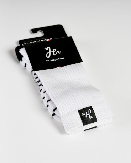 White socks, normal height in white with woven labels on the sides
