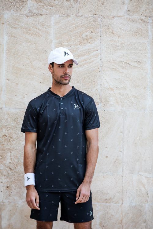 Black printed henley - t-shirt with buttoning for training